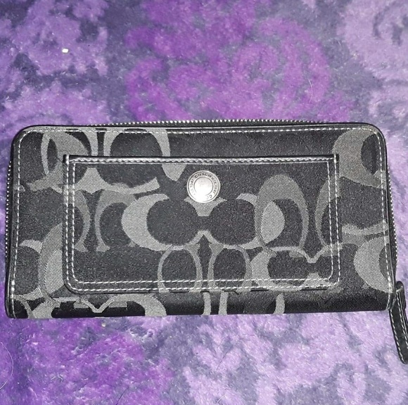 Black Coach Wallet - Picture 1 of 2